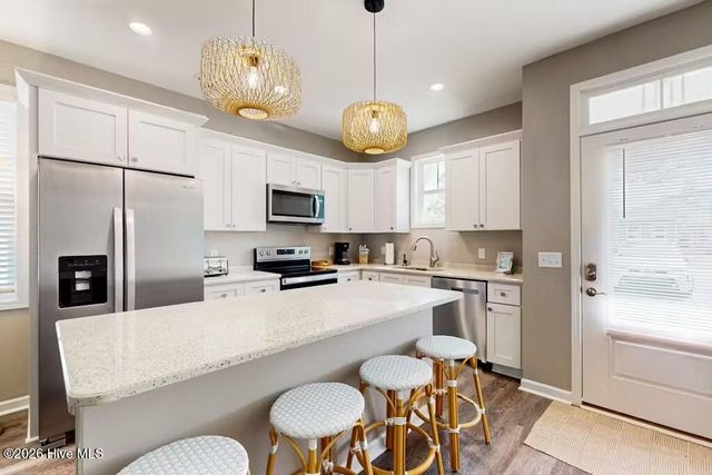 121 NE 75th Street, Oak Island, NC 28465