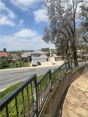 215 Spyglass, Walnut, CA 91789