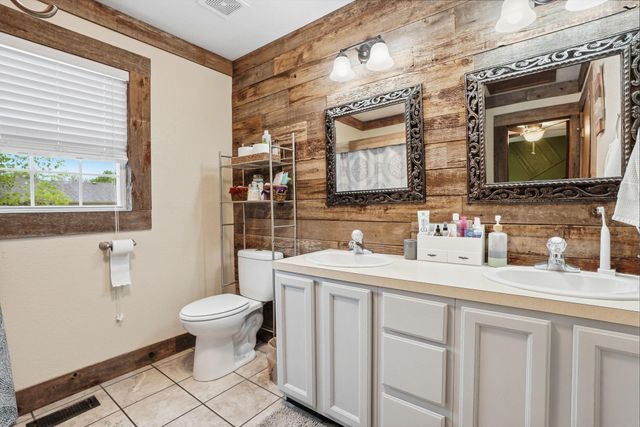 703 Dublin, Andover, KS 67002