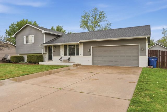 703 Dublin, Andover, KS 67002
