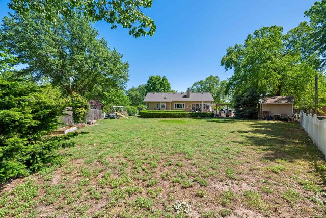 5 Lake, Mulvane, KS 67110