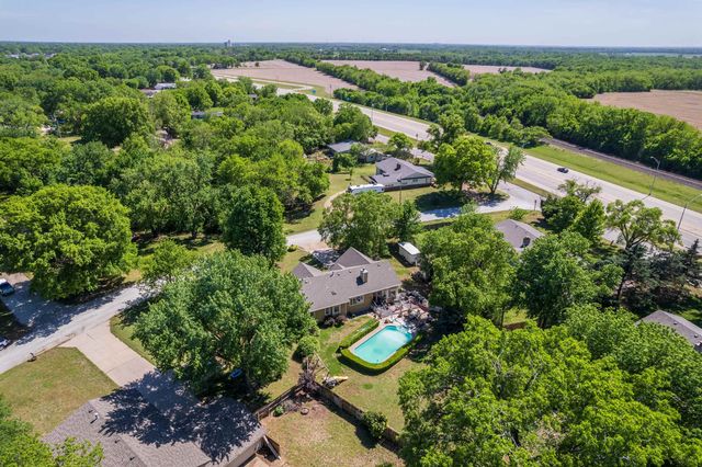 5 Lake, Mulvane, KS 67110
