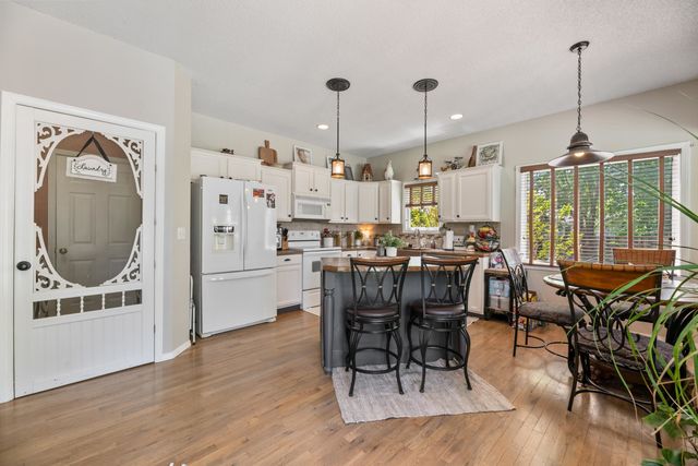 5 Lake, Mulvane, KS 67110