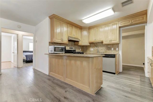 3352 Montrose, La Crescenta, CA 91214