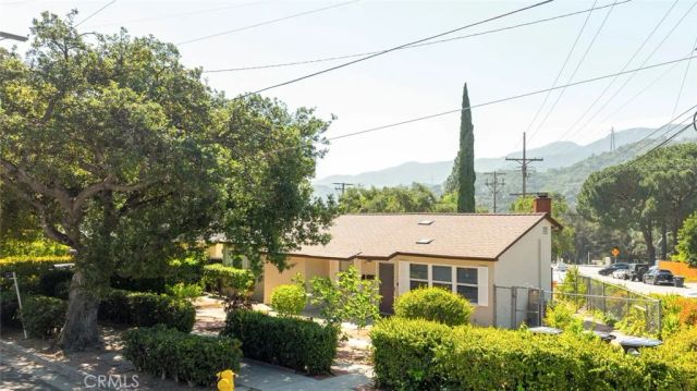 3352 Montrose, La Crescenta, CA 91214