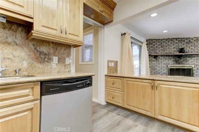 3352 Montrose, La Crescenta, CA 91214