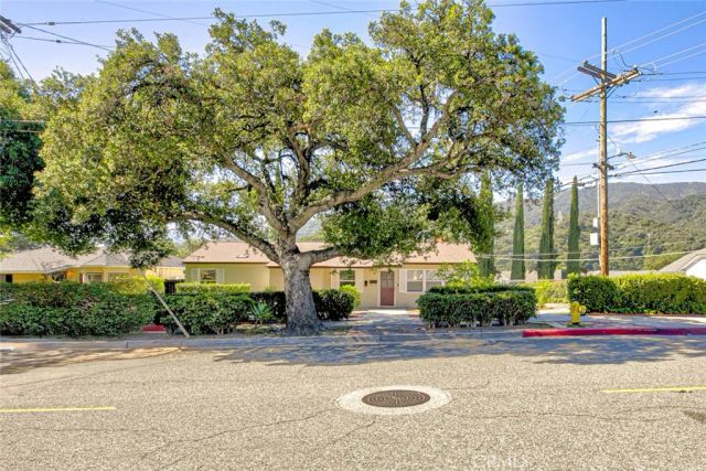 3352 Montrose, La Crescenta, CA 91214