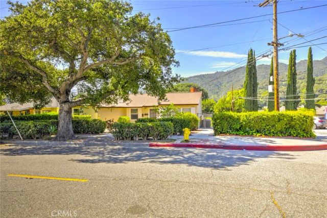 3352 Montrose, La Crescenta, CA 91214