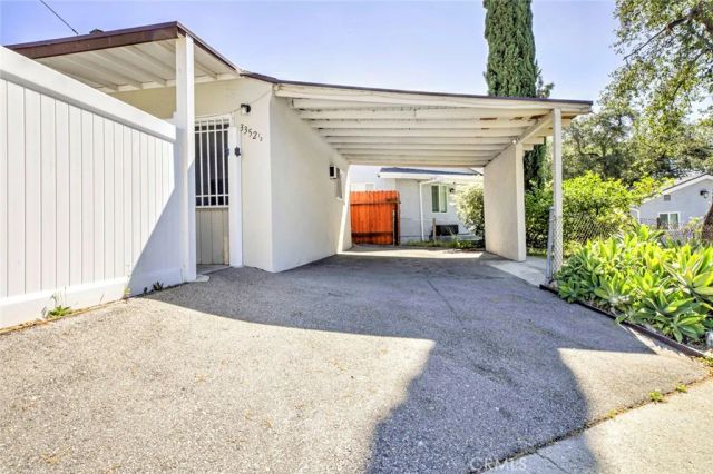 3352 Montrose, La Crescenta, CA 91214