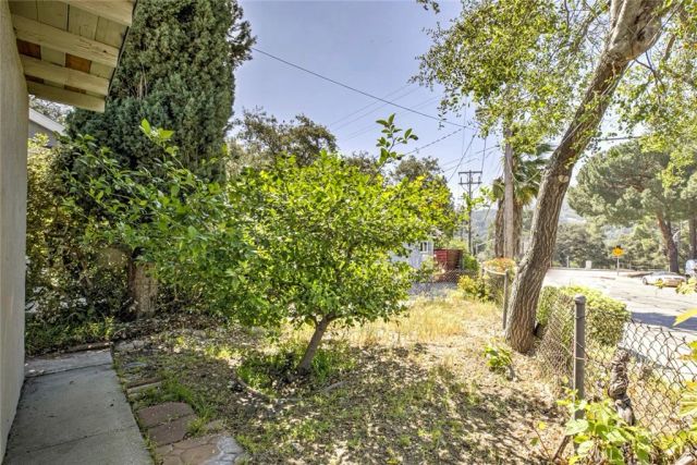 3352 Montrose, La Crescenta, CA 91214
