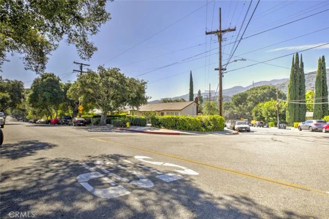 3352 Montrose, La Crescenta, CA 91214