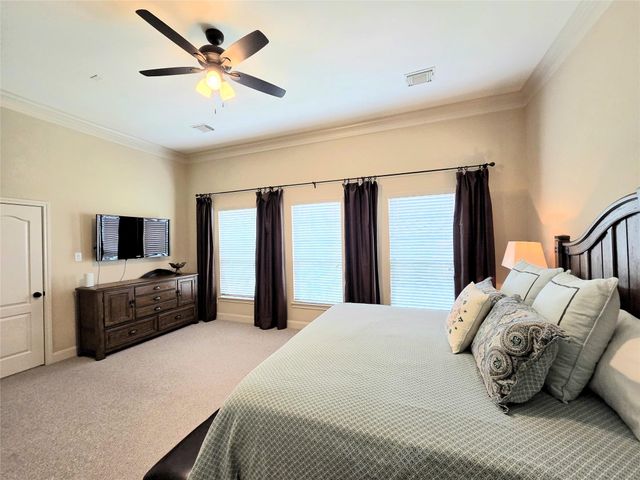 91 Low Country Lane, The Woodlands, TX 77380