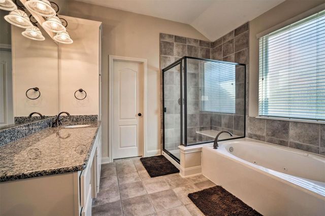 91 Low Country Lane, The Woodlands, TX 77380