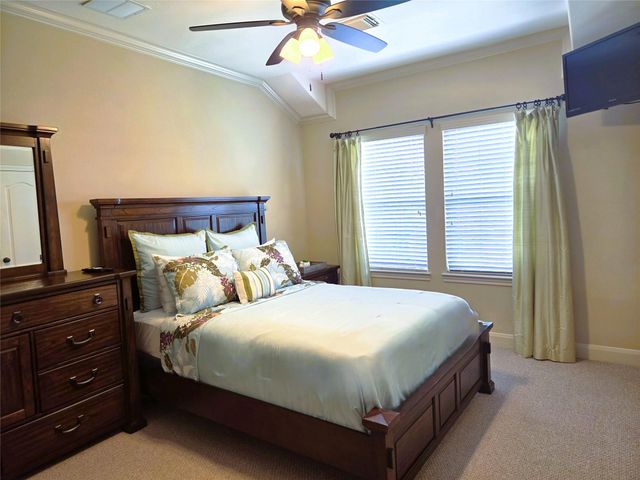 91 Low Country Lane, The Woodlands, TX 77380