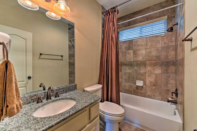 91 Low Country Lane, The Woodlands, TX 77380