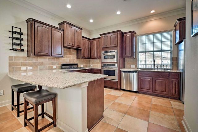 91 Low Country Lane, The Woodlands, TX 77380