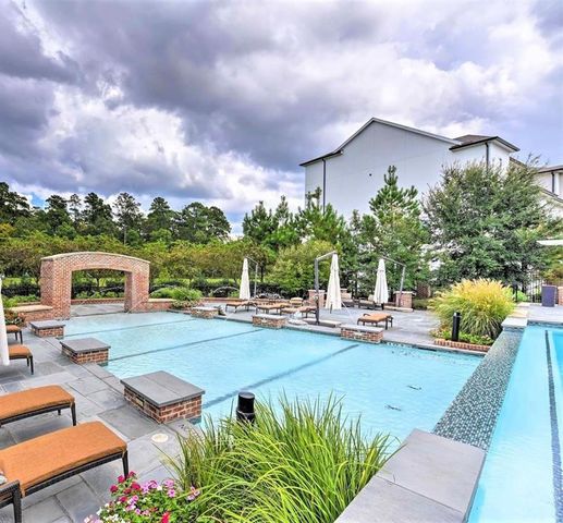 91 Low Country Lane, The Woodlands, TX 77380