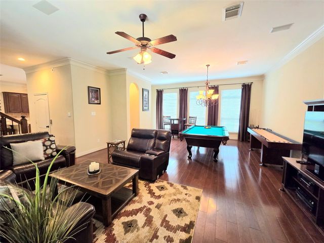91 Low Country Lane, The Woodlands, TX 77380