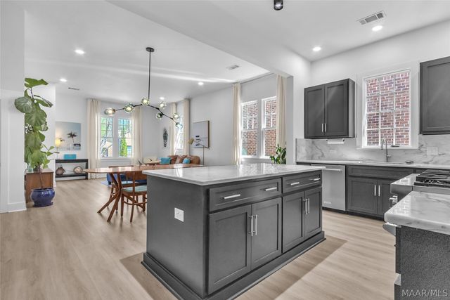 7820 LONG ACRE Street, Montgomery, AL 36116