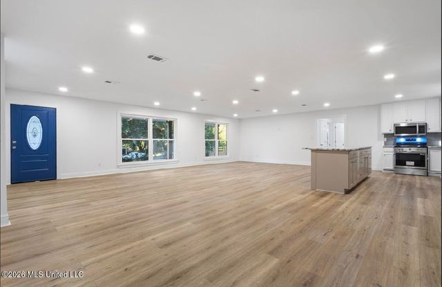 4024 Castenera Avenue, Moss Point, MS 39563