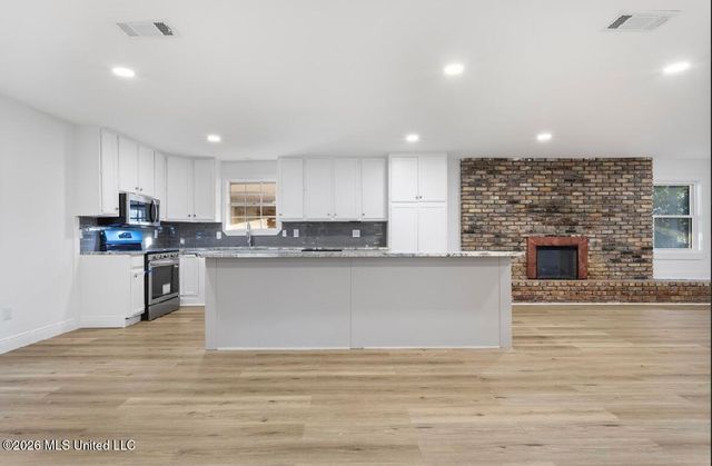 4024 Castenera Avenue, Moss Point, MS 39563