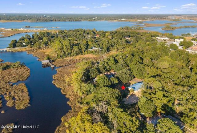 4024 Castenera Avenue, Moss Point, MS 39563