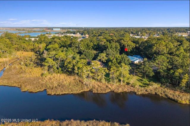 4024 Castenera Avenue, Moss Point, MS 39563