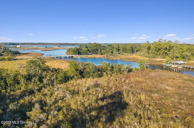 4024 Castenera Avenue, Moss Point, MS 39563