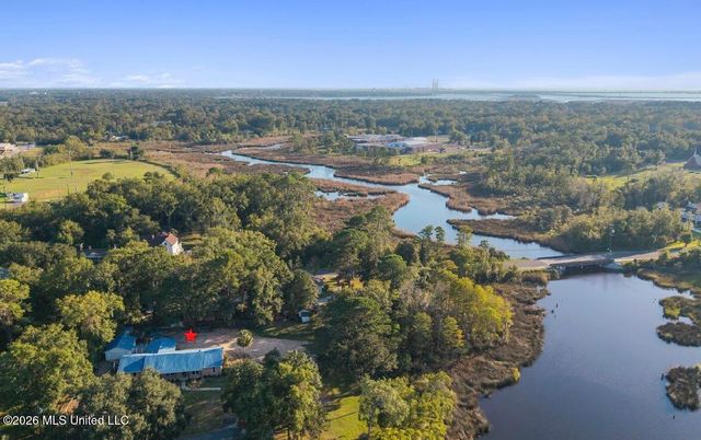 4024 Castenera Avenue, Moss Point, MS 39563