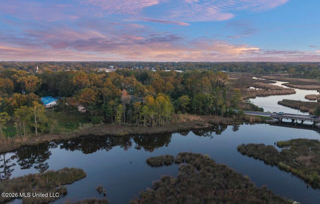 4024 Castenera Avenue, Moss Point, MS 39563