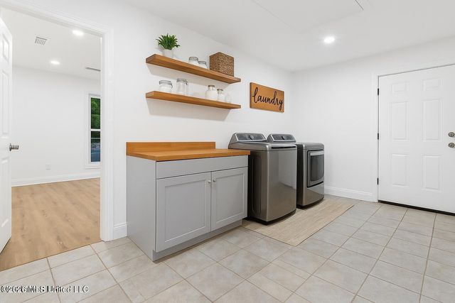 4024 Castenera Avenue, Moss Point, MS 39563