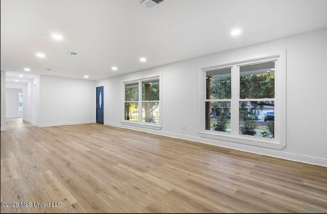 4024 Castenera Avenue, Moss Point, MS 39563