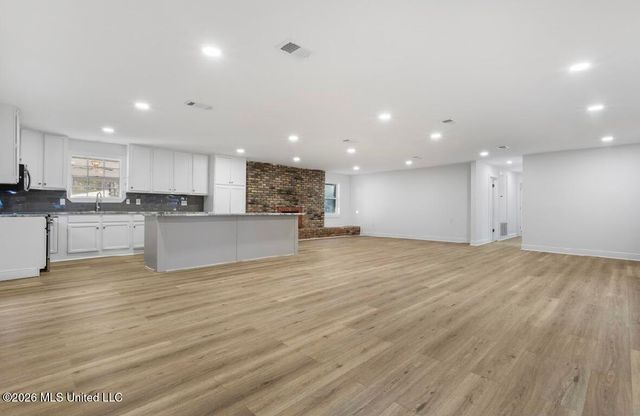 4024 Castenera Avenue, Moss Point, MS 39563