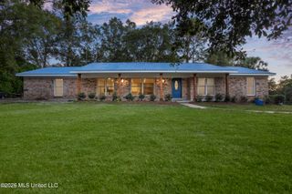 4024 Castenera Avenue, Moss Point, MS 39563