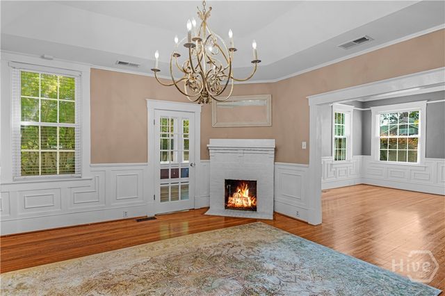 202 E 49th Street, Savannah, GA 31405