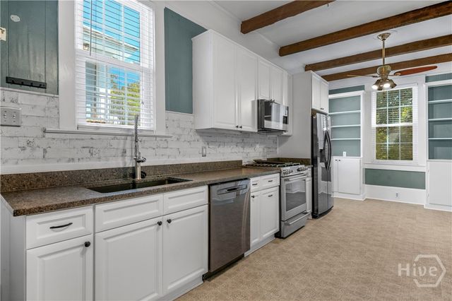 202 E 49th Street, Savannah, GA 31405