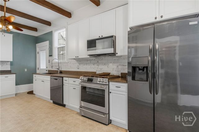 202 E 49th Street, Savannah, GA 31405