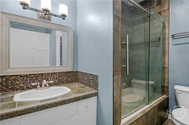 202 E 49th Street, Savannah, GA 31405