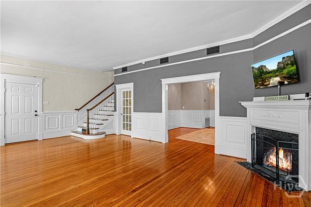 202 E 49th Street, Savannah, GA 31405