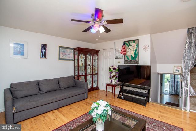 861 WEDGEWOOD DR, Lansdale, PA 19446