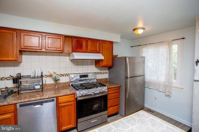 861 WEDGEWOOD DR, Lansdale, PA 19446