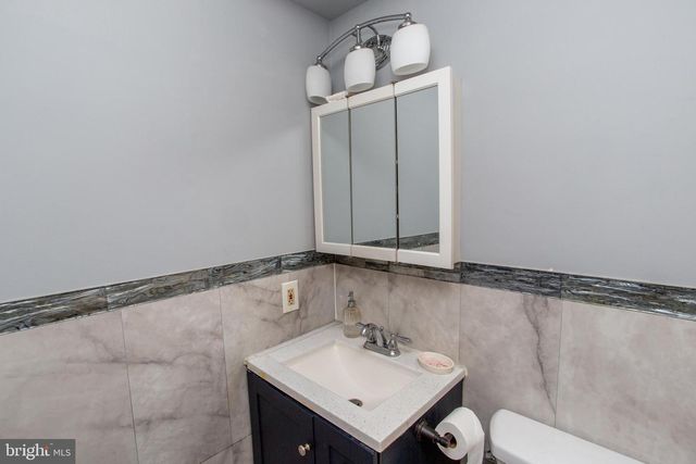 861 WEDGEWOOD DR, Lansdale, PA 19446