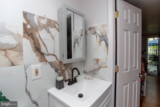 861 WEDGEWOOD DR, Lansdale, PA 19446