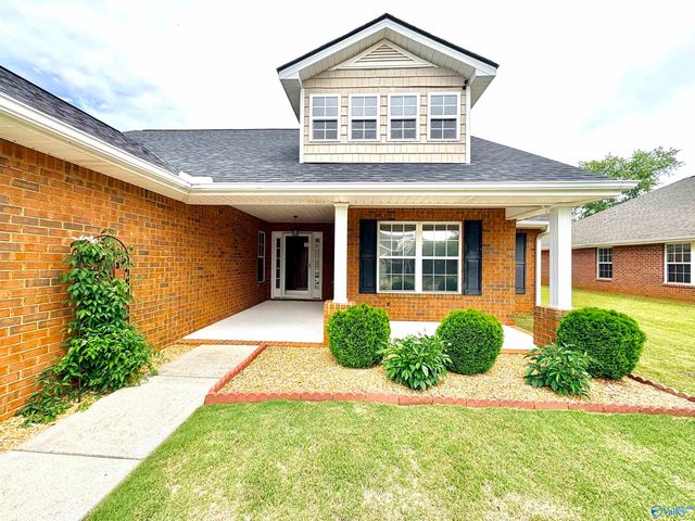 223 Silver Breeze Court, Harvest, AL 35749