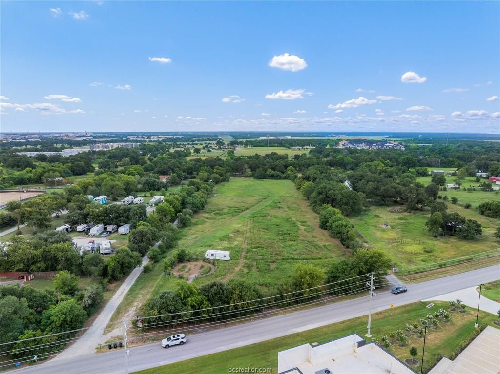 3949 F And B Road, College Station, TX 77845 — exterior