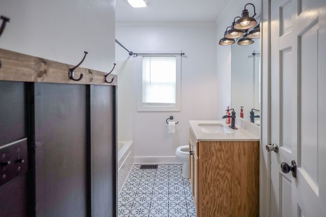 903 Union St, Shelbyville, TN 37160