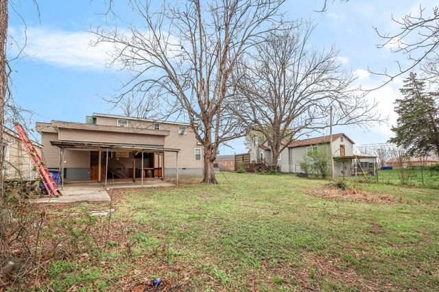 903 Union St, Shelbyville, TN 37160