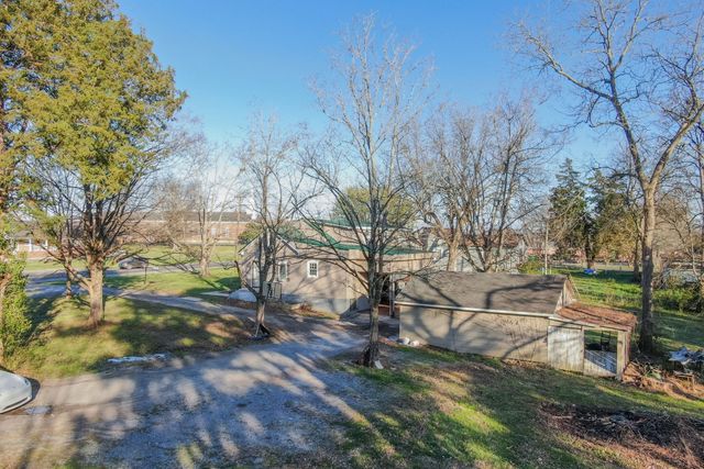 903 Union St, Shelbyville, TN 37160