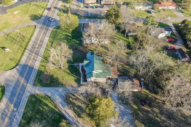 903 Union St, Shelbyville, TN 37160