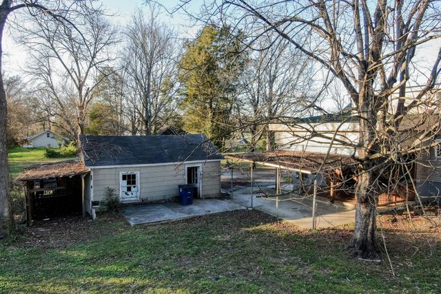 903 Union St, Shelbyville, TN 37160